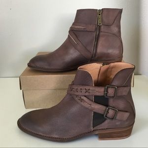 NIB Sundance Vera Cruz Hali Boots (8.5, 10)